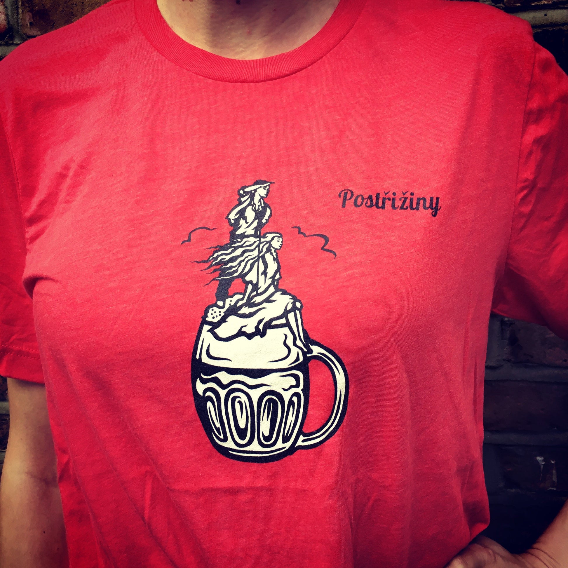 Postřižiny tričko Cutting It Short) Beer Glass Version Unisex Short sleeve t-shirt - Czech Film Poster Gallery